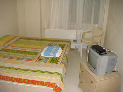 Titanik Pansiyon Шиле Экстерьер фото